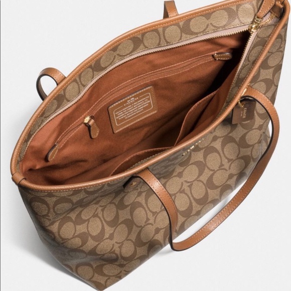 **LAST ONE **COACH TOTE SIGNATURE❤️🌹❤️🌹 - Picture 6 of 8